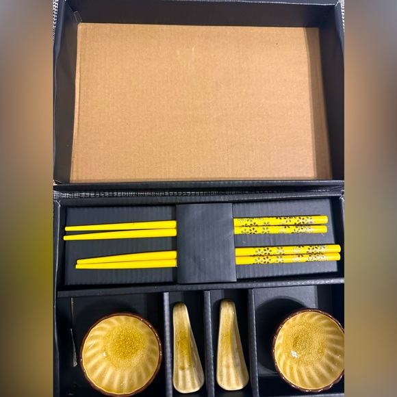 Other - Sushi Set 8 Pieces